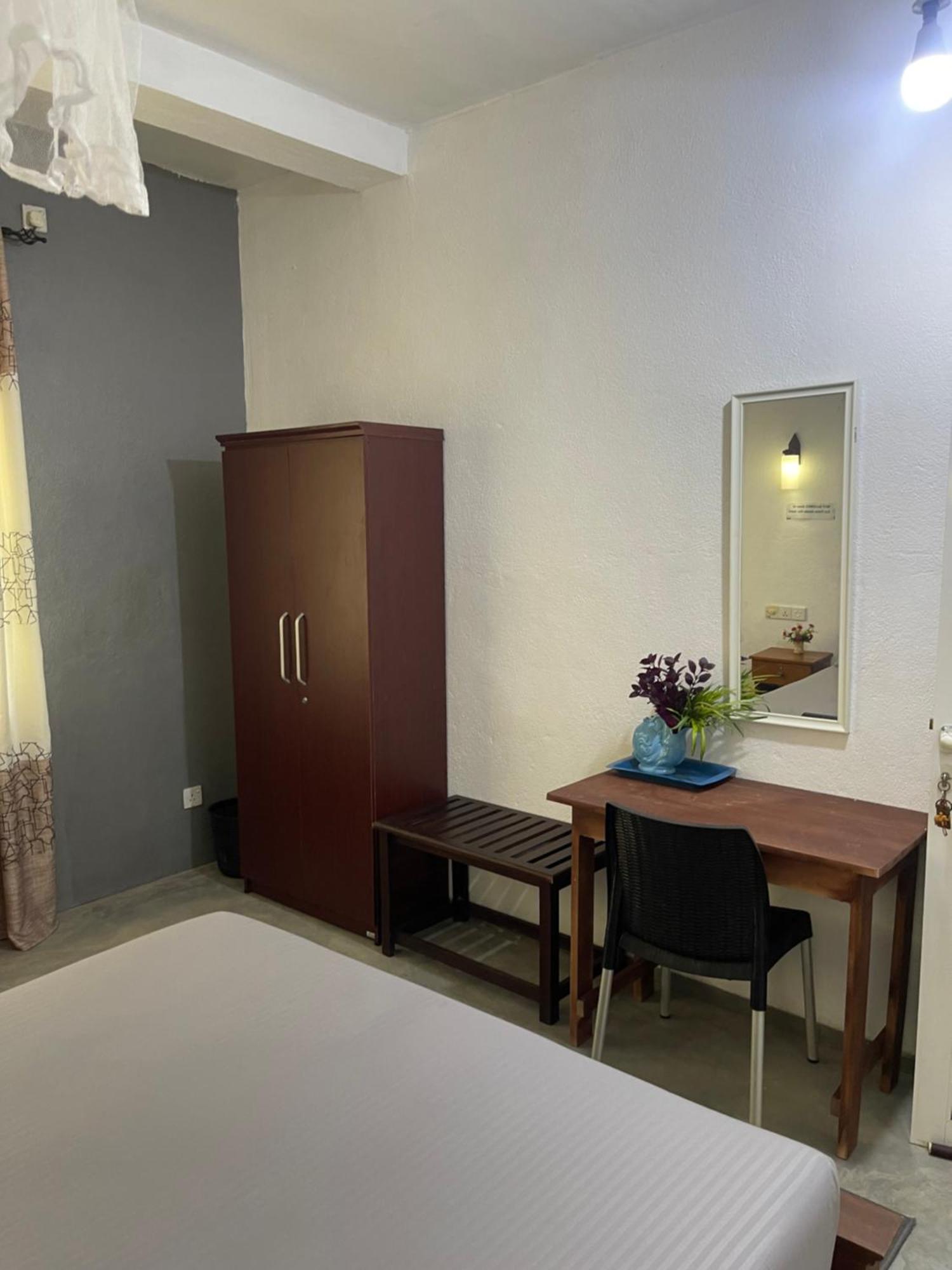 Holiday Inn Unawatuna Dış mekan fotoğraf
