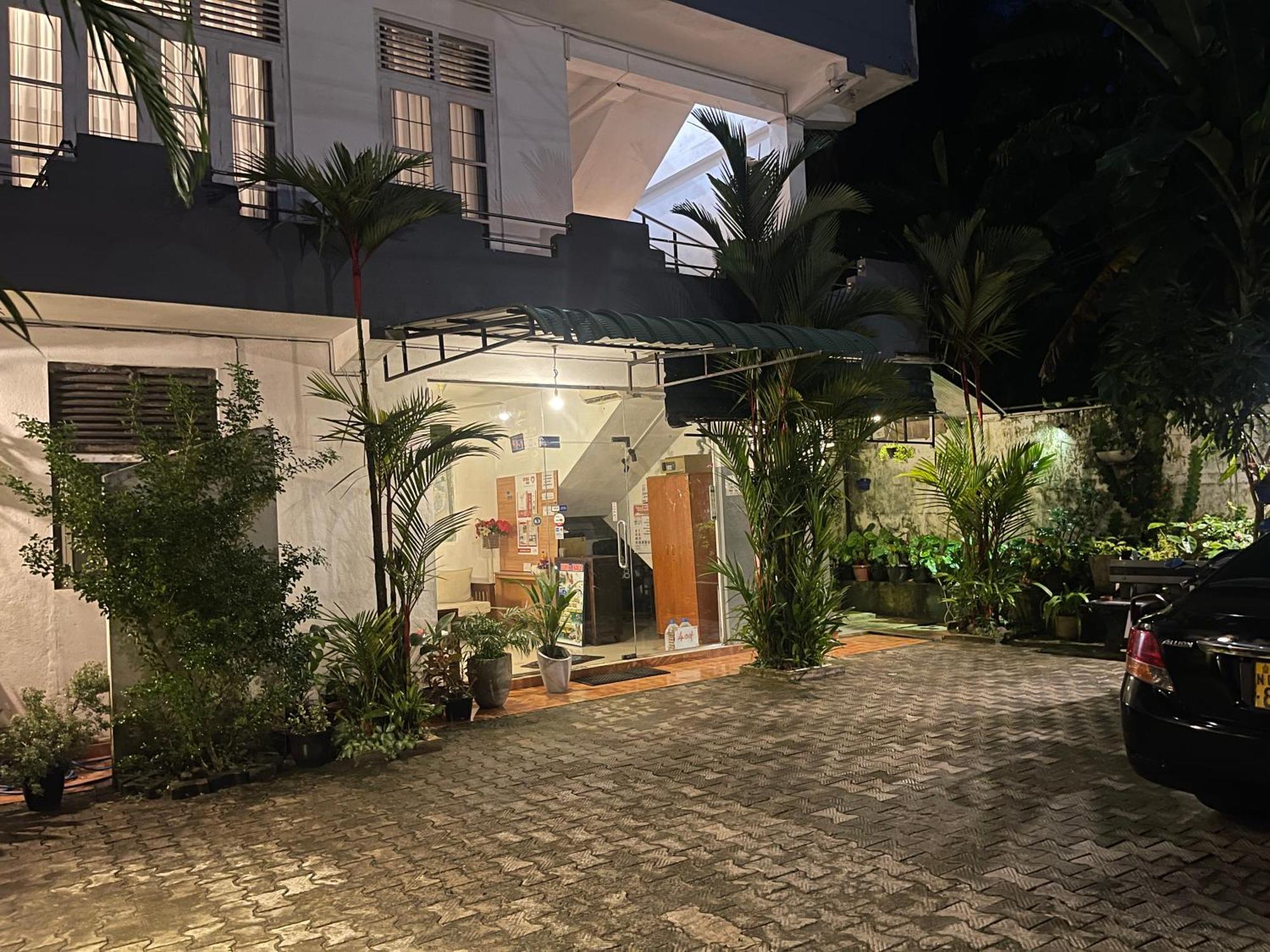 Holiday Inn Unawatuna Dış mekan fotoğraf