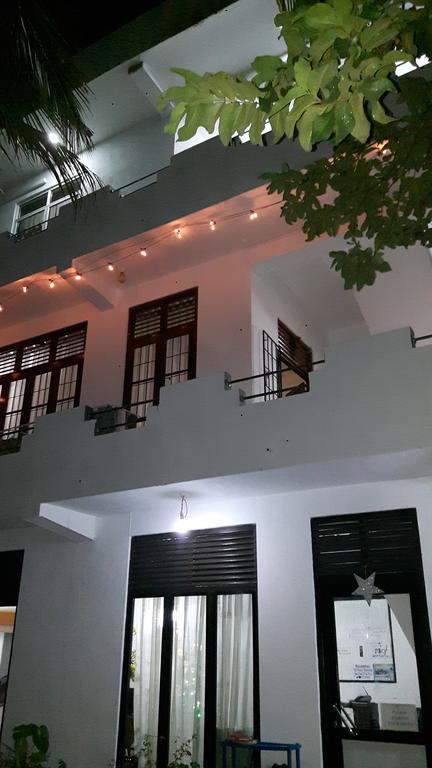 Holiday Inn Unawatuna Dış mekan fotoğraf